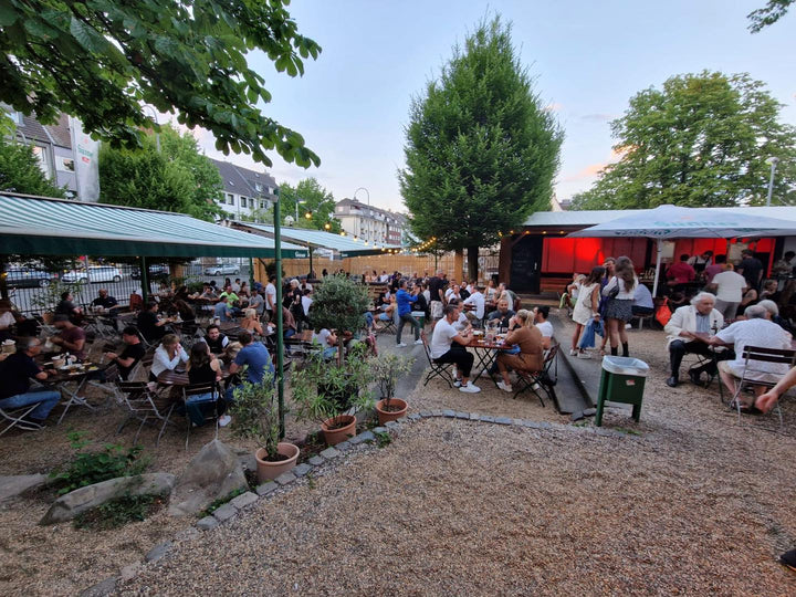 Bild-von-Brauwelt-Biergarten-Köln-Kalk