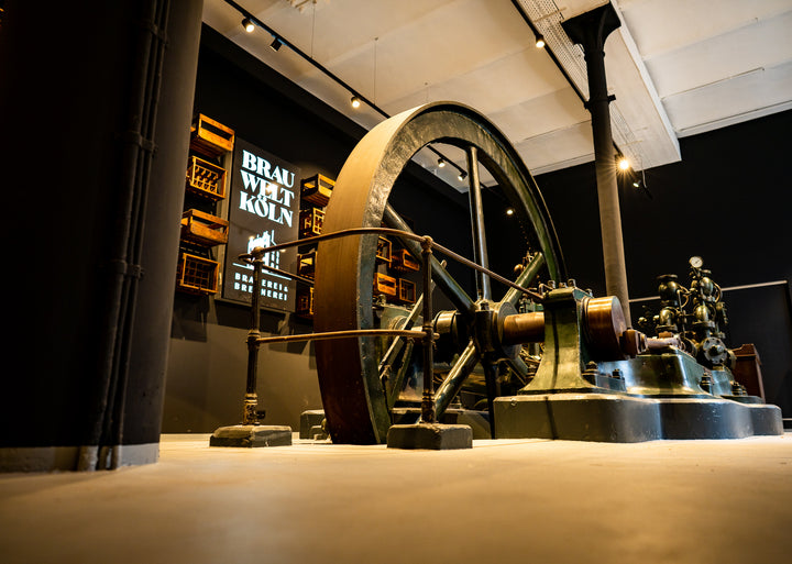 Brauwelt - Showroom - mit historischer Dampfmaschine
